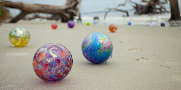 balls-on-beach